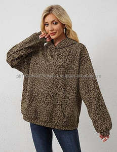 Sudadera con Capucha para Mujer con Estampado de Leopardo y Estrellas, Sudadera Oversize con Bordado de Guepardo, Estilo Y2K Streetwear con Bolsillo - Product Image 3