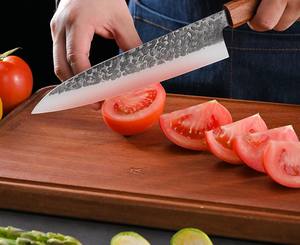 Couteau de chef artisanal en acier inoxydable avec manche en bois de santal et cuir - Product Image 2