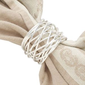 Anneaux de serviette en métal faits à la main avec finition argent antique pour les dîners formels et les occasions spéciales - Product Image 1