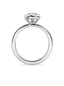 Anillo con diamante cultivado en laboratorio en forma de pera de 1 quilate, engaste tipo bisel, diseño de compromiso en oro amarillo, blanco, rosa y platino de 18 quilates. - Product Image 3