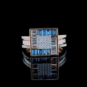 Anillo de Compromiso para Hombre con Diamante Simulado Azul Corte Baguette y Halo Cuadrado, Plata de Ley 925, Estilo Hip Hop Iced Out, Anillo de Pinky - Product Image 4