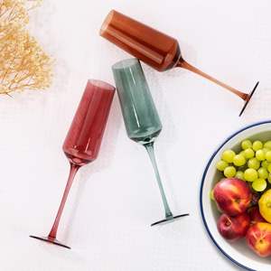 Coupe à <span class=keywords><strong>champagne</strong></span> en verre cristal vintage de luxe, personnalisable en bleu, rose, noir pour mariages et fêtes - Product Image 4