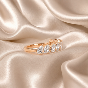 Anillo de aniversario con diamante cultivado en laboratorio Pear |   Anillo de Boda de Oro Rosa de 10K |   Anillo de Diamantes de Media Eternidad para Mujer, Joyería Fina de Lujo - Product Image 3