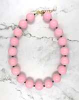 Kalung Manik-manik Resin Hijau dengan Pengait Buatan Tangan Bentuk Hati Perhiasan Wanita Model MNE-733 dari MN EXPORTS untuk Pesta Pernikahan.