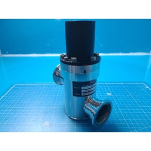 Aislador de Vacío Cerámico MDC KIU-150-P Usado Como Pieza de Repuesto para Equipos Semiconductores Legacy - Product Image 1