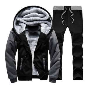 Conjunto Deportivo Personalizado de Invierno, 100% Poliéster, 2 Piezas, Top Corto y Pantalones Deportivos, Conjunto Deportivo para Hombre - Product Image 2