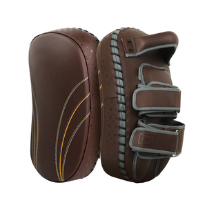 Coussin de frappe professionnel avec noyau en mousse absorbant les chocs pour les programmes d'entraînement et de fitness avancés - Product Image 4