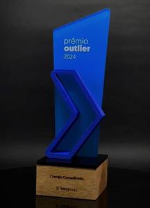 Celebre el éxito con un impresionante Premio acrílico de color azul con combinación de base de madera maciza Diseño moderno Elegancia atemporal - Product Image 4