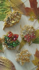 Elegante Broche Bordado a Mano con Cuentas, Pin de Moda para Abrigo, Suéter, Bufanda y Sombrero - Product Image 6