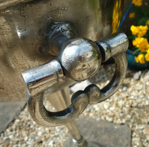 Enfriador de Botellas de Vino y Cerveza de Alta Calidad, de Aluminio Fundido, Totalmente Plateado, Diseño de Arco, para Bares y Hoteles - Product Image 5