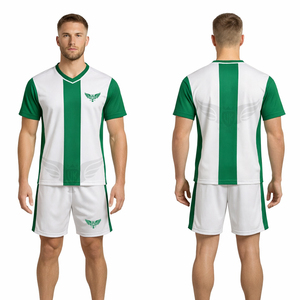 Ensemble de maillot de football personnalisé vert et blanc pour hommes, kit de football, uniforme d'entraînement, vêtements de sport, ensemble de maillot et short - Product Image 1