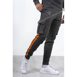 Conjunto Deportivo de Invierno Transpirable de Secado Rápido en Algodón/Poliéster, Sudadera con Capucha y Pantalones - Product Image 4
