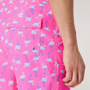 Shorts de bain pour hommes style moderne, imprimé sublimé, couleurs vives, séchage rapide, tissu polyester, style insulaire traditionnel - Product Image 3