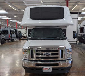Autocaravanas Rvs Fleetwood Clase C 2025 2024, Autocaravanas con Color Personalizado Disponible, Poco Kilometraje - Product Image 4