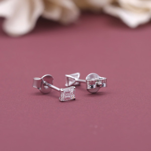 Pendientes de Diamante Cultivado en Laboratorio con Certificación IGI, Esmeralda Solitaria en Oro Blanco/Rosa y Amarillo de 18K |   Pendientes de Diamantes de Lujo - Product Image 2
