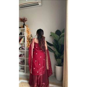 Conjunto de traje de fiesta de diseñador con hilo de trabajo de secuencia talla XL - Product Image 5