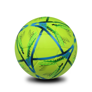 Ballon de football taille 5 de qualité supérieure ODM pour l'entraînement et le futsal, impression de logo personnalisée pour les sports de football - Product Image 5