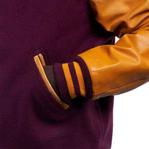 Veste universitaire de haute qualité avec un design élégant et une texture douce, idéale pour rester au chaud et élégant au quotidien. - Product Image 6