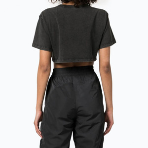 Débardeur court noir à col rond pour femme, couleur unie, tricoté, 100% coton, longueur courte, débardeur personnalisé avec logo pour femme - Product Image 3