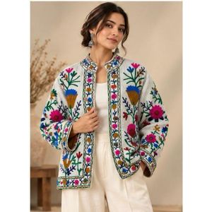 Chaqueta Blazer para Mujer Hecha a Mano y Cosida a Mano, Chaqueta Suzani Bordada, Colcha Kantha, Tela Floral de Algodón, Cuello Mandarín, Otoño Invierno - Product Image 1