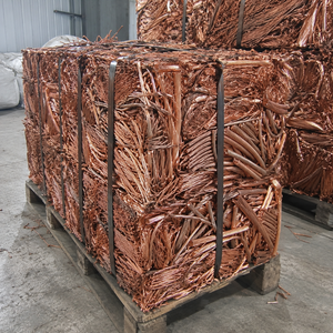 Fournisseur de métaux recyclés de qualité supérieure avec des déchets de fil de cuivre propres et triés pour les acheteurs de fonderie, matériau conducteur emballé en vrac pour l'exportation - Product Image 1