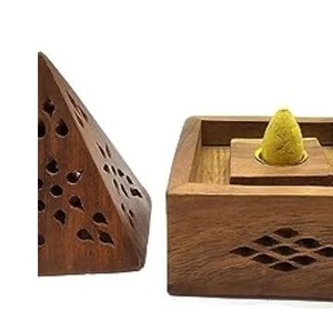 Brûleur d'encens en bois d'acacia en forme de pyramide indienne, écologique, créatif, ajouré, fait main, Bakhoor, Mubkhar, objet d'artisanat, vente en gros - Product Image 2