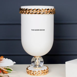 Jarrón de Metal Fundido en Aluminio con Acabado Negro y Dorado, Diseño Único, Jarrón Alto de Metal en Oferta para Decoración de Bodas y Hogar - Product Image 5