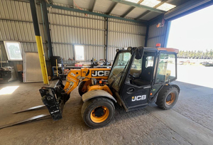 Chargeur télescopique JCB de haute qualité 525-60, moteur diesel, capacité de charge de 6 m et 300 kg, neuf - Product Image 6