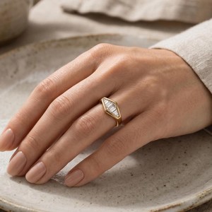 Bague en or massif 10K 14K 18K avec diamant de laboratoire taille baguette, certifié IGI, couleur DEF, clarté VS VVS, pour mariage ou fiançailles - Product Image 2