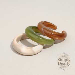 Bracelets Joncs Ronds en Résine Simply Dearly, Bijoux Fantaisie Multicolores Faits Main, Accessoires Tendance - Product Image 5