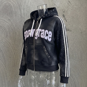 Sudadera con Capucha Snowgrace Unisex, Corte Regular, con Cierre, Estilo Deportivo, Negra con Rayas Blancas, para Otoño - Product Image 4