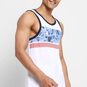 Débardeur blanc pour homme avec imprimé abstrait bleu et rayures rouges, débardeur décontracté sans manches, col rond, polyester respirant - Product Image 2