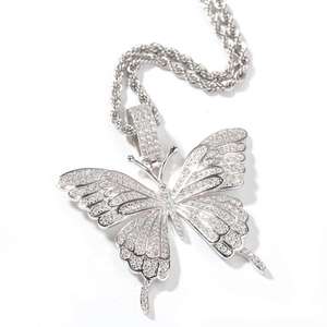 Pendentif Papillon en Argent Moissanite, Bijou de Luxe Hip Hop Givré pour Fête et Événement, Cadeau Tendance Style Éclatant - Product Image 1