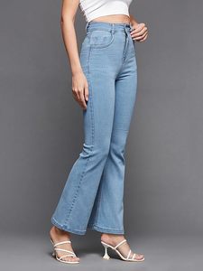 Jeans tendance pour femmes, coupe droite, style décontracté, denim moderne, vêtements de mode - Product Image 2