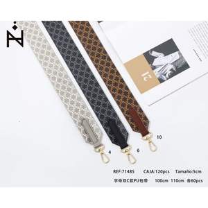 Bolso de Mano de Cuero PU de 5CM con Letra Doble C y ASA PARA BOLSO, Elegante y Práctico - Product Image 1