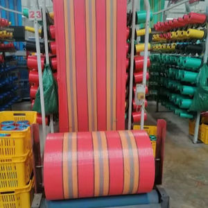 ราคาขายส่ง ถุงพลาสติก PP ยอดนิยม ผ้าโพลีโพรพิลีนแบบม้วน ถุงผ้า PP แบบทอ ม้วนผ้าแบบกำหนดความกว้างได้ - Product Image 1