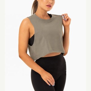 Débardeur respirant sans manches pour femme, idéal pour les climats chauds et les activités de plein air - Product Image 4
