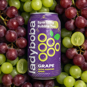 Jus de boba pétillant aromatisé pêche/raisin avec des bulles 310ml en canette - Product Image 3