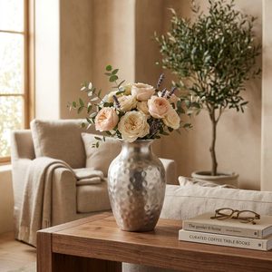 Jarrón de Flores Hecho a Mano de 22 cm, de Latón Plateado Mate y Acero Inoxidable, Diseño de Cráter Lunar, Decoración para el Hogar, Centro de Mesa para Bodas y Hoteles - Product Image 2