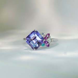 Geometric Amethyst Gemstone Ring Princess Cut Diamond Prong Setting Women's Engagement Romantic Style - Product Image 2