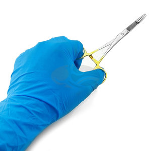 Porte-aiguille chirurgical avec lames de coupe en carbure de tungstène de qualité supérieure et mécanisme de verrouillage, certifié CE - Product Image 5