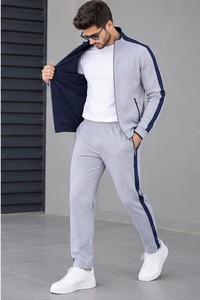Ensemble de survêtement gris pour homme, manches longues, col à capuche, fermeture à cordon, poches latérales, streetwear, vêtements d'hiver, 100% coton molletonné - Product Image 2