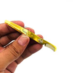 Pinzas con Punta Inclinada Chapadas en Oro con Peine, de Acero Inoxidable, con Impresión de Logotipo Personalizado, Pinzas para Cejas, Servicio OEM - Product Image 4
