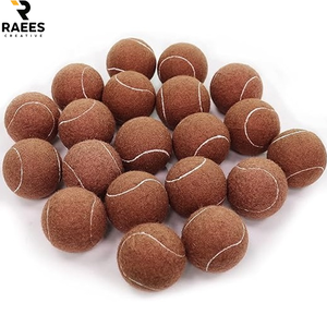 Balles de padel professionnelles personnalisées avec logo OEM, en laine durable et caoutchouc naturel, pour le paddle-tennis, fabriquées au Pakistan. - Product Image 3