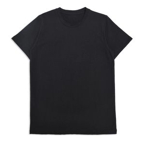 เสื้อยืดคอกลมแขนสั้นผู้ชายแบบเรียบง่าย สั่งผลิตได้ตามต้องการ ขายส่ง น้ำหนักเบา ระบายอากาศดี เหมาะสำหรับใส่ทุกวัน รับผลิตแบบ OEM - Product Image 1