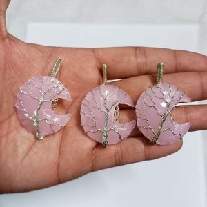 Colgante de alambre de luna creciente de cuarzo rosa Natural, collar de cristal curativo hecho a mano para mujer, espiritual de Aameena Agate - Product Image 1