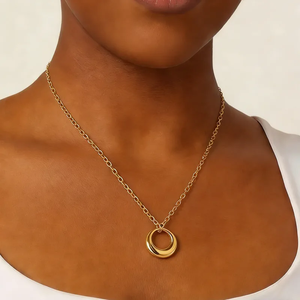 Collier pendentif rond pour femme en acier inoxydable 304 avec chaîne en câble plaqué or véritable 18 carats de 0,03 µm d'épaisseur - Product Image 4