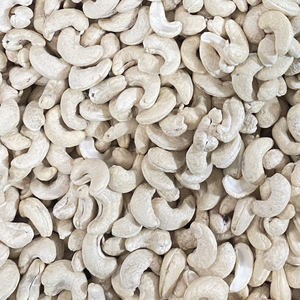 โรงงานเวียดนาม ผลิตเม็ดมะม่วงหิมพานต์ W320 รับผลิตตามความต้องการของลูกค้า OEM ODM ซานติโก - Product Image 1