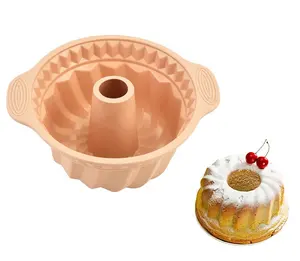 Customized Large Spiral Shape Fluted Round Cake Bread Pie Mold Silicone Big Baking Molds 3D