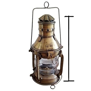Lanterne nautique suspendue en métal et verre avec finition plaquée or Forme ronde Design élégant Lampe à huile en laiton de haute qualité - Product Image 1